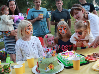 Children's birthday party with face paint- little tigers and balloon animals
