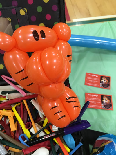 Orange tiger twisted balloon